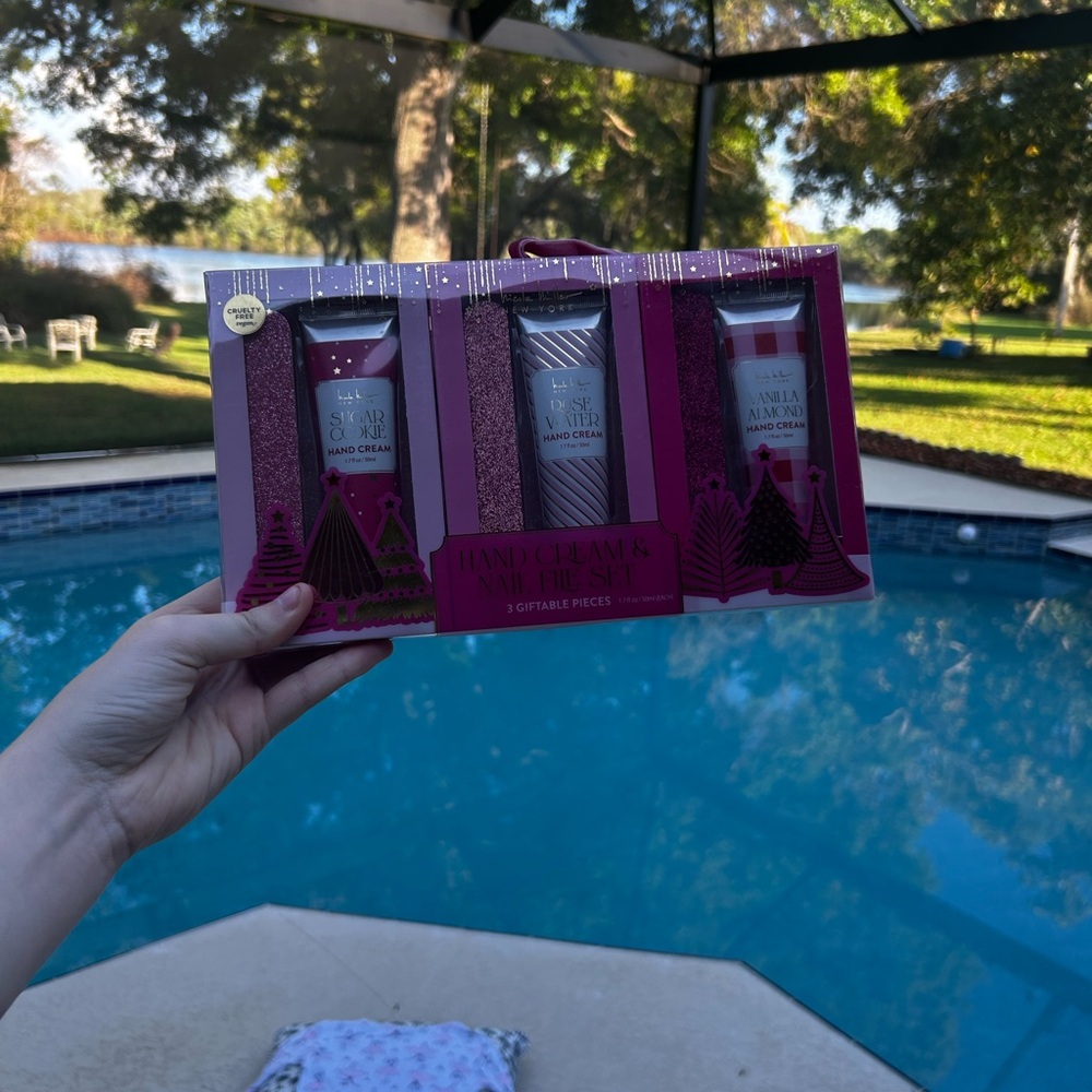 Nicole Miller Pink Hand Cream Set exclusive!